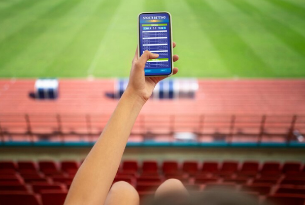 Football and Casinos: How Sponsorship Deals are Changing the Game